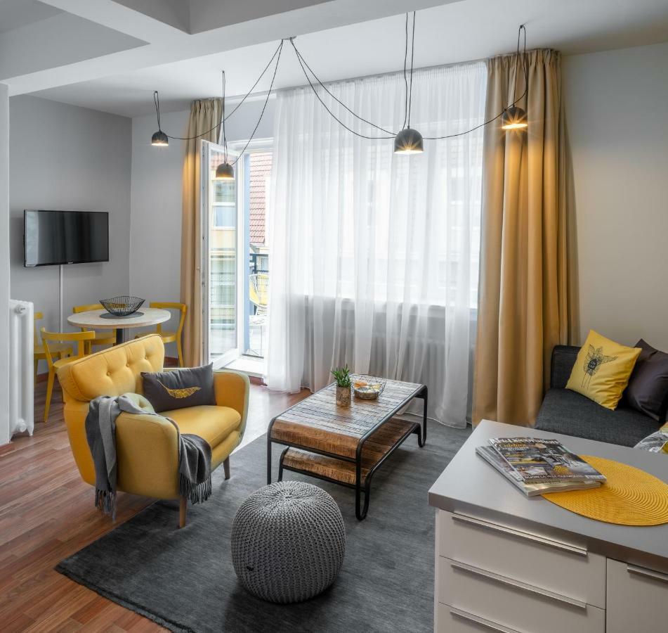 City Leaf Apartments Прага Экстерьер фото
