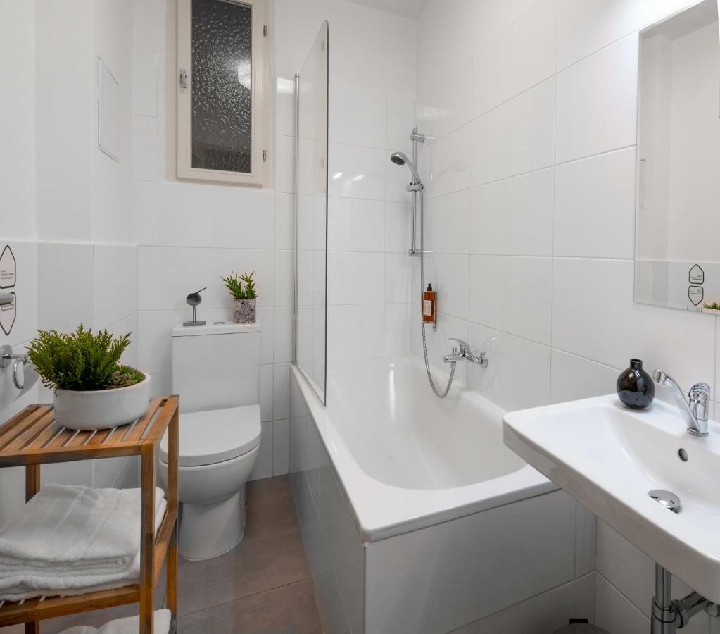 City Leaf Apartments Прага Экстерьер фото