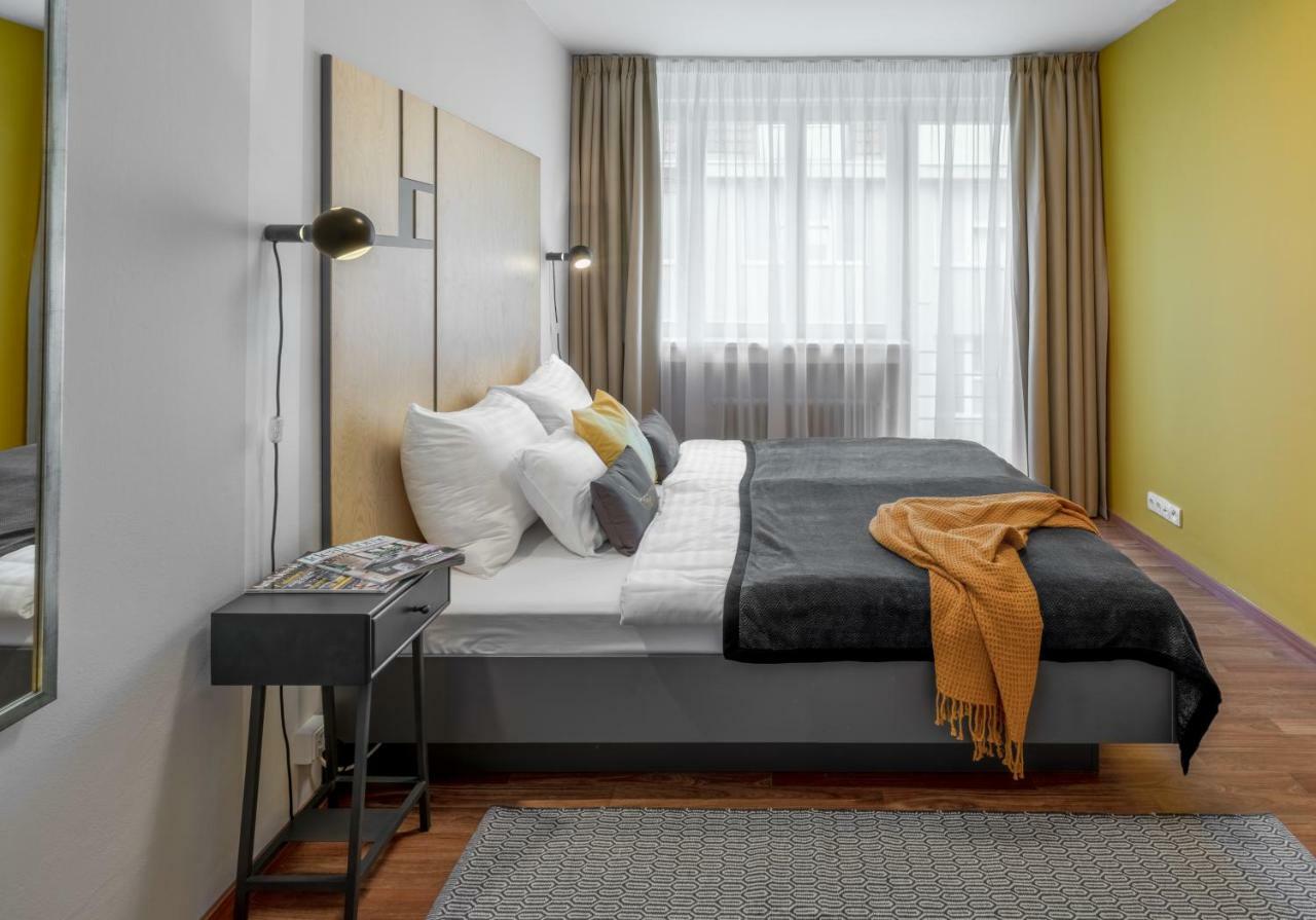 City Leaf Apartments Прага Экстерьер фото