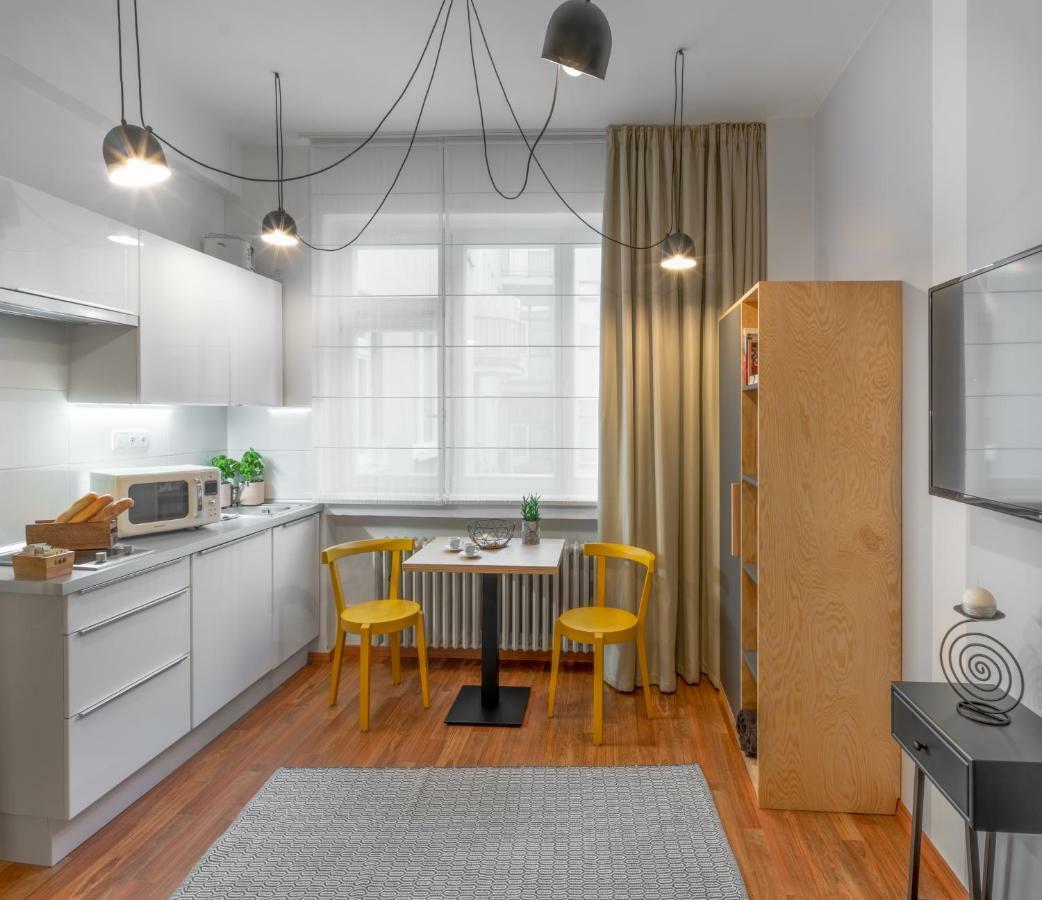 City Leaf Apartments Прага Экстерьер фото
